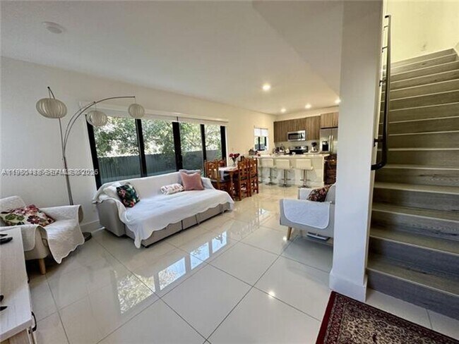 Foto del edificio - 306 NW 11th Ct