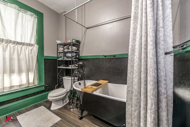 Building Photo - Historic Gem with Modern Upgrades, Spaciou...