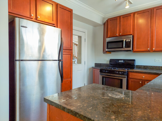 Foto del edificio - 4863 N Hermitage Ave