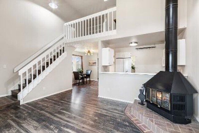 Foto del edificio - 5555 Denmark Ct