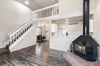 Building Photo - 5555 Denmark Ct