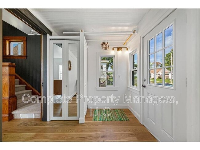 Building Photo - 405 Columbus Ave