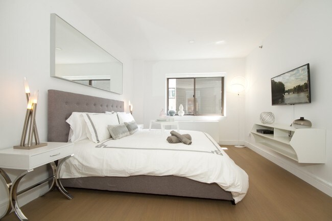Foto del edificio - 311 W 50th St