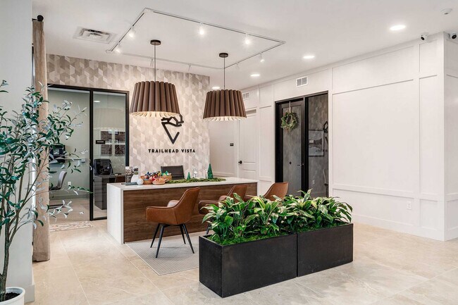 Vista del inicio del sendero - 04 - Trailhead Vista