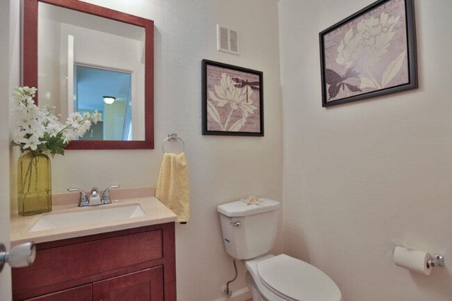 Foto del edificio - 4425 Norwalk Dr