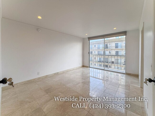 Foto del edificio - 10751 Wilshire Blvd