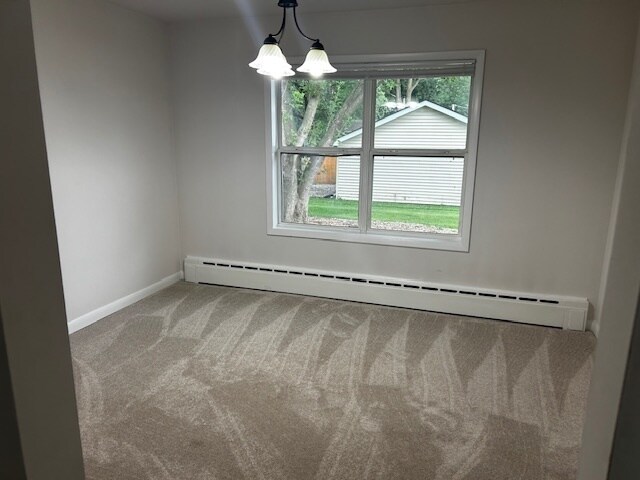 Foto del edificio - 2709 Crystal Lake Rd