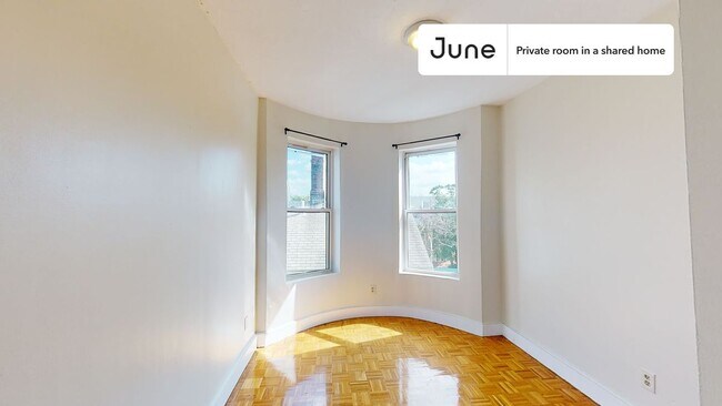 Foto del edificio - Room in Shared 4 bed/2 bath home