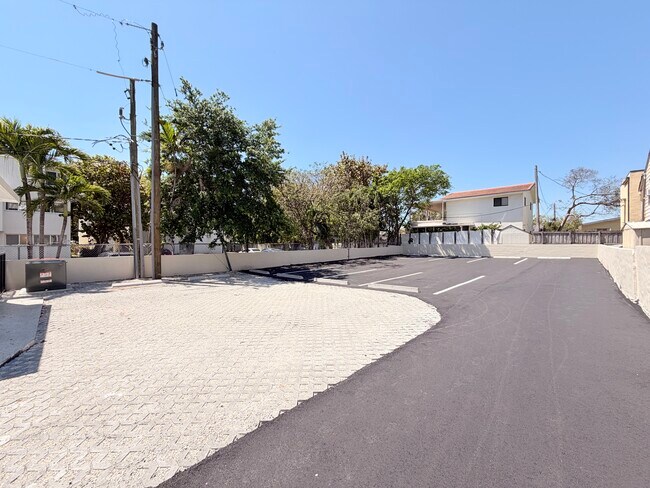 Foto del edificio - 1910 SW 17th Ave