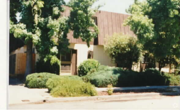 Foto del edificio - 1514 Brookvale Dr