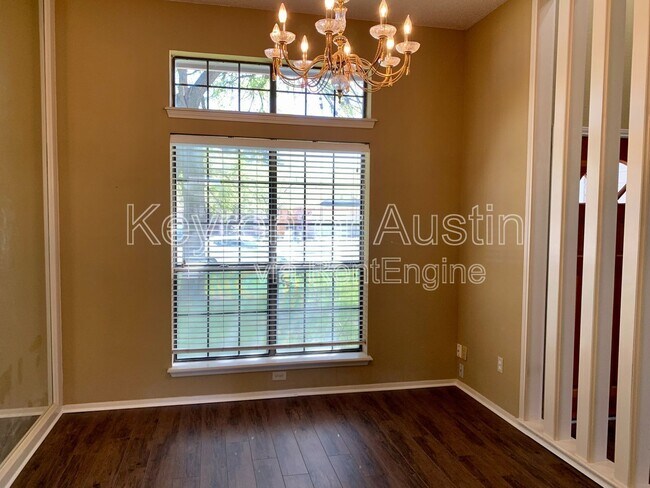 Foto del edificio - 2996 Overland St
