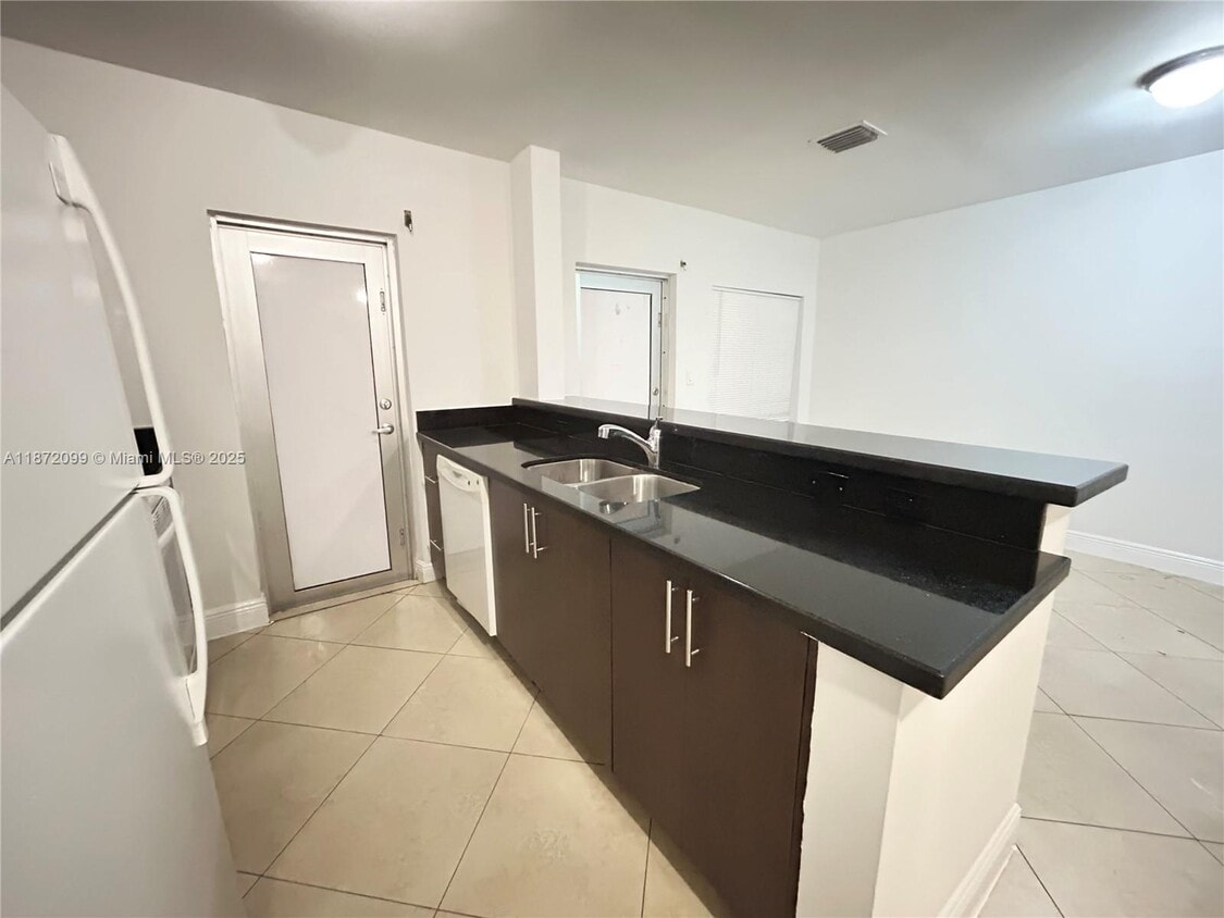 Foto principal - 1034 Lenox Ave.