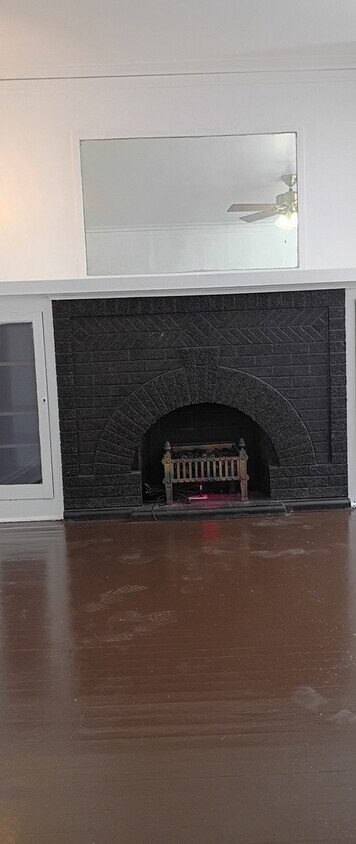 Foto principal - 6841 S Prairie Ave