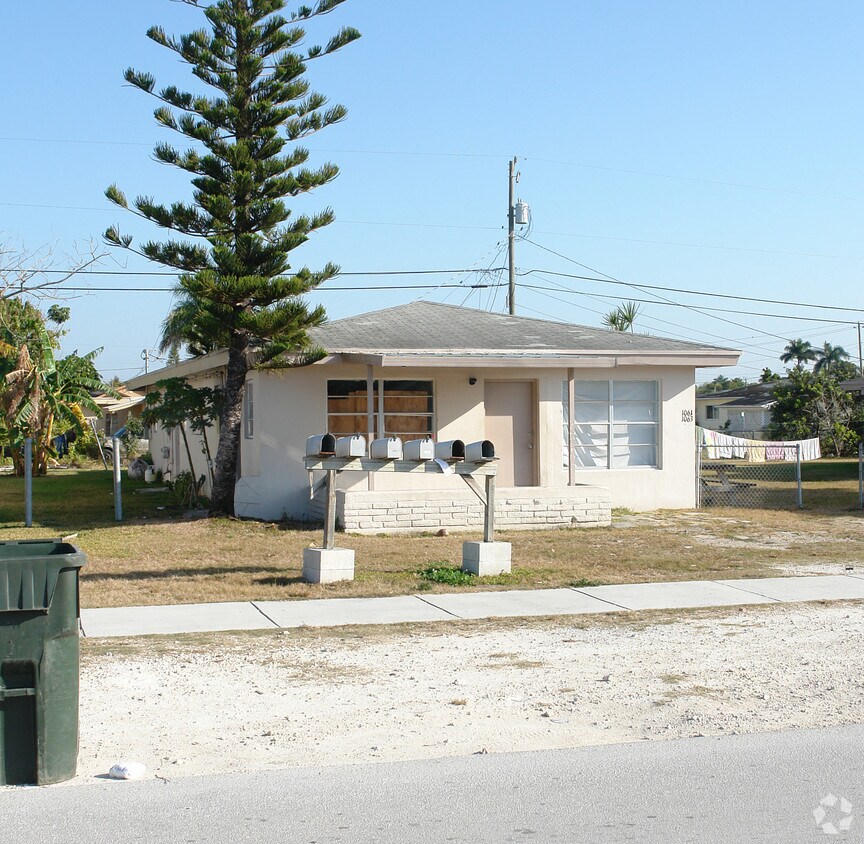 Foto del edificio - 1021-1081 NW 9th St