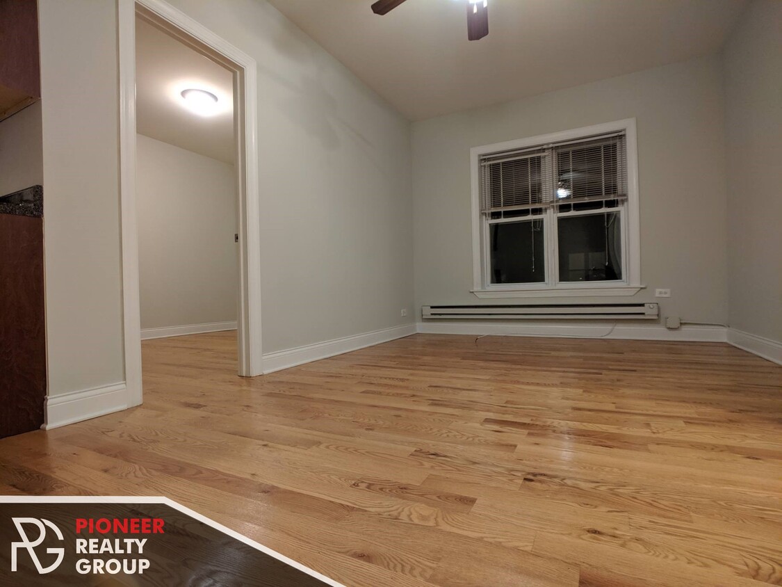 Foto principal - 953 W Cornelia Ave