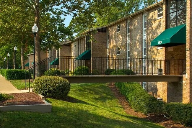 Building Photo - 1509 Tyler Cir