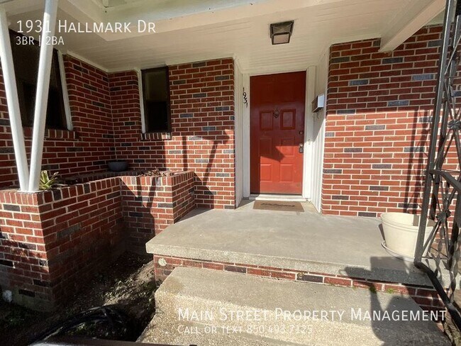 Building Photo - 1931 Hallmark Dr