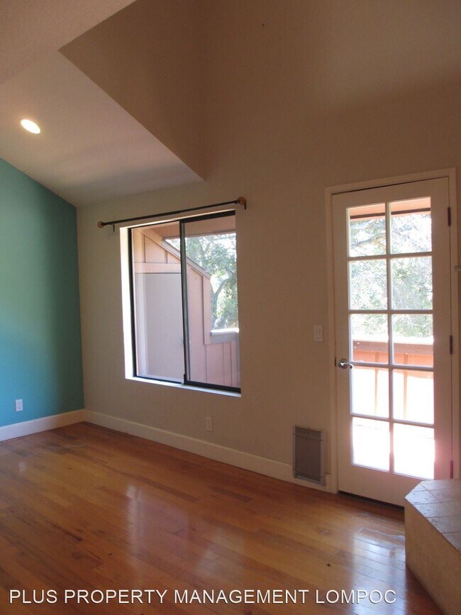 Building Photo - 2 br, 2 bath House - 1050 Vista Del Pueblo...