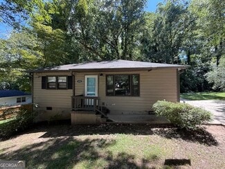 Building Photo - 630 Hickory Trail SE