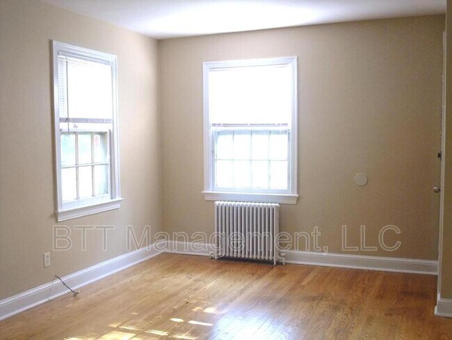 Photo - 8401 Greenwood Ave Apartment