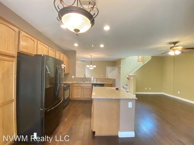 Building Photo - 3 br, 2.5 bath House - 5310 Floating Flowe...