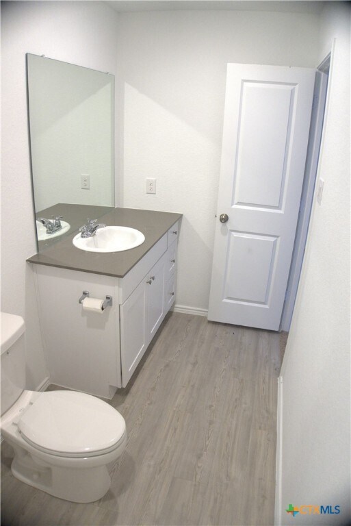 Foto del edificio - 809 Riviera Ct