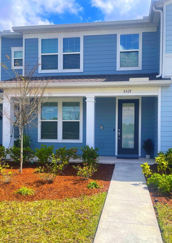 Foto principal - 5319 Sapling Sprout Dr