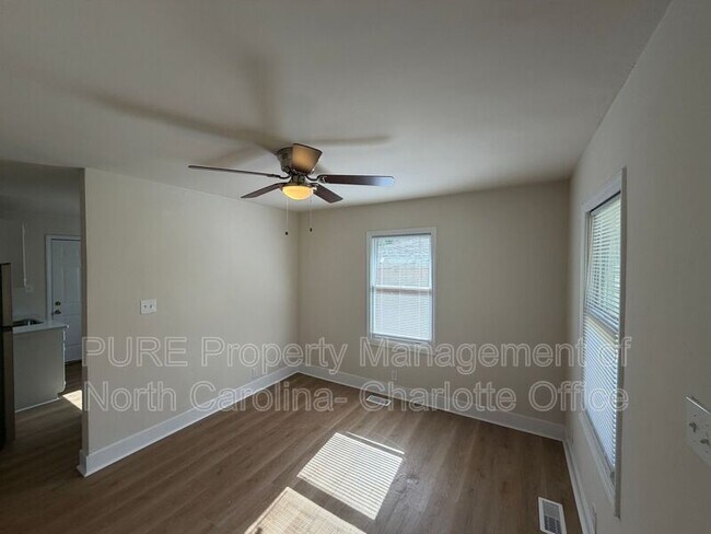 Foto del edificio - 1732 Newland Rd