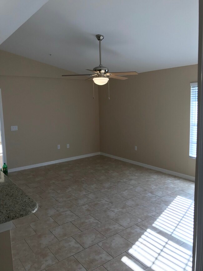 Building Photo - 1759 Four Mile Cove Pkwy