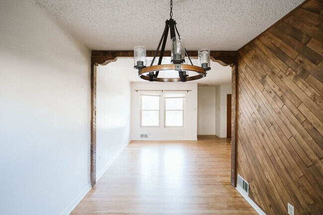 Foto del edificio - 1405 San Carlos Rd SW