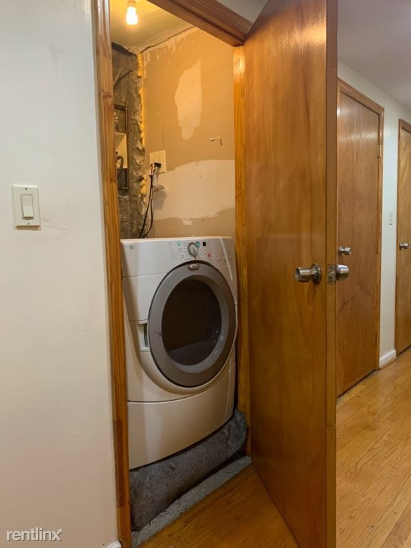 Building Photo - 2 br, 1 bath Townhome - 1412 Sterling St
