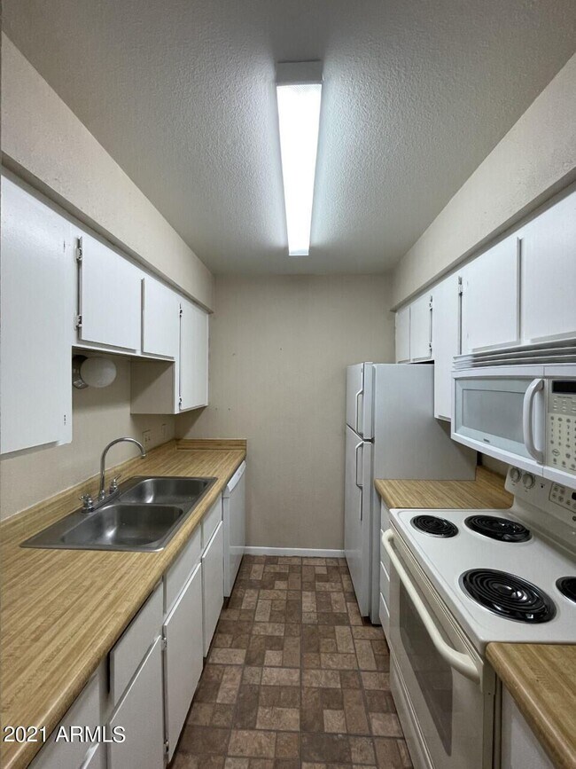 Foto del edificio - 1224 E Evergreen St