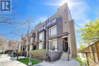 Building Photo - 34 Fieldway Rd