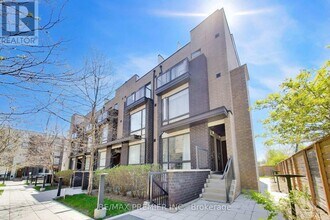 Building Photo - 34 Fieldway Rd