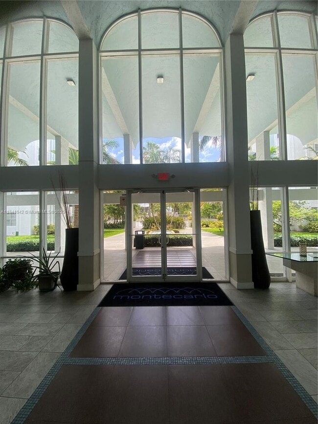 Building Photo - Montecarlo Condominiums-0