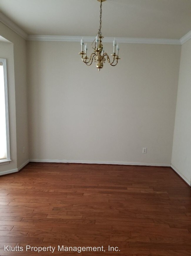 Building Photo - 4 br, 2.5 bath House - 3418 Rea Forest Drive
