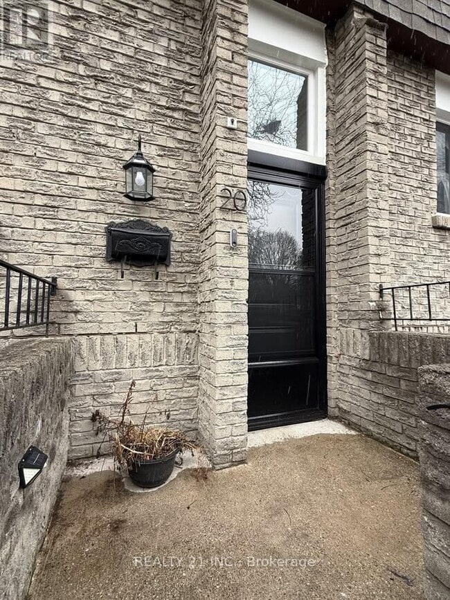 Building Photo - 22 Eaglestone Rd