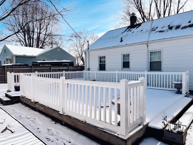 Building Photo - Adorable home!