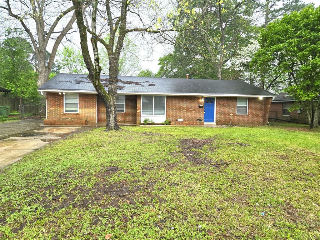 Primary Photo - 3744 Honeysuckle Rd