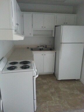 Building Photo - 1648 67th Ln N