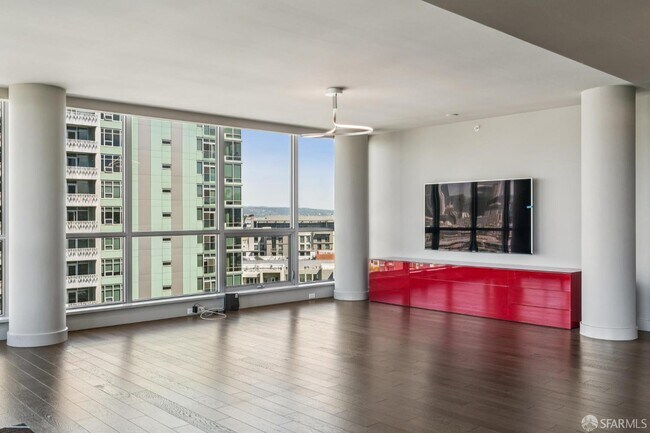 Foto del edificio - 708 Long Bridge St