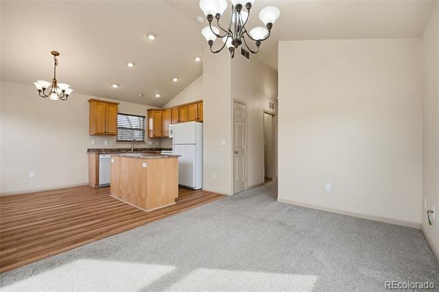 Building Photo - 944 E Moreno Ave