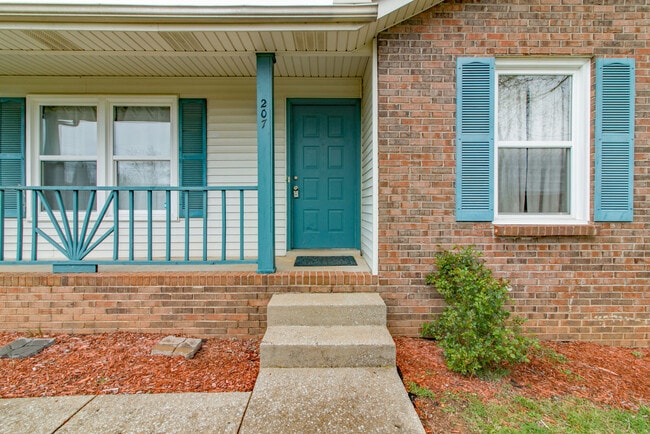 Building Photo - 207 Quail Ridge Rd