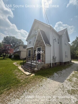 Building Photo - 1588 S Green Rd