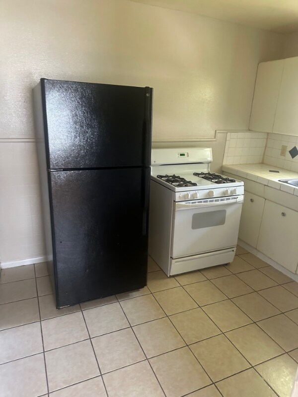 Foto del edificio - 3701 Sleeper Ave