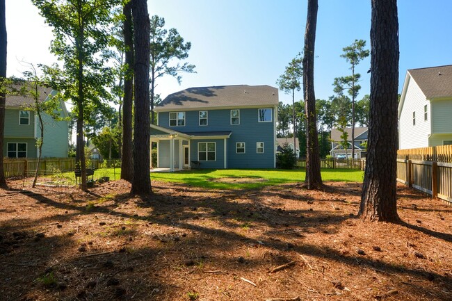 Building Photo - Beautiful 3 Bedroom + Flex Room in Gated Community of Mimosa Bay