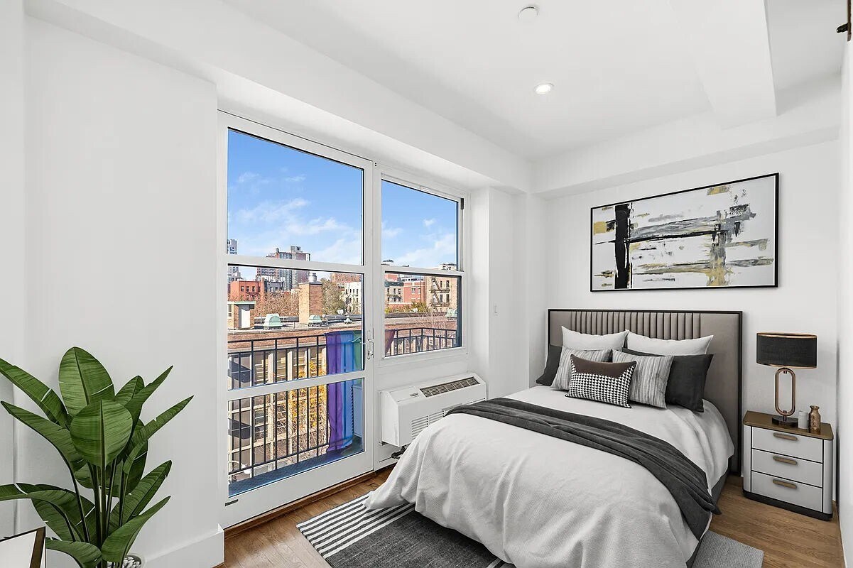 Foto principal - 114 Ridge St