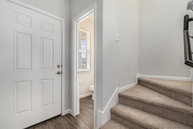 Building Photo - 13641 Goldeye Dr