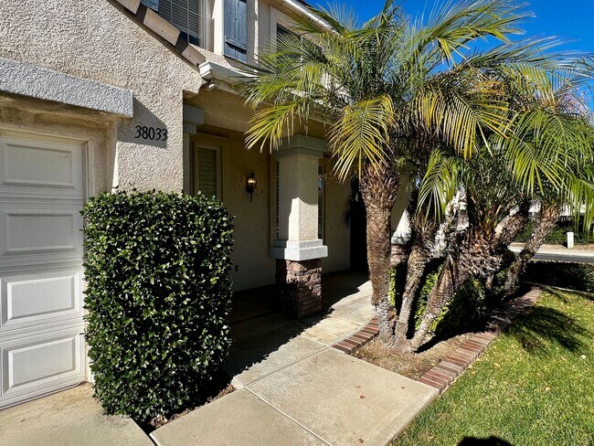 Building Photo - Spacious 4-Bedroom Murrieta Home with Loft & 3-Car Garage