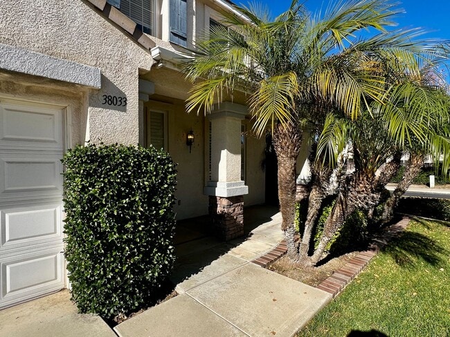 Foto del edificio - Spacious 4-Bedroom Murrieta Home with Loft & 3-Car Garage